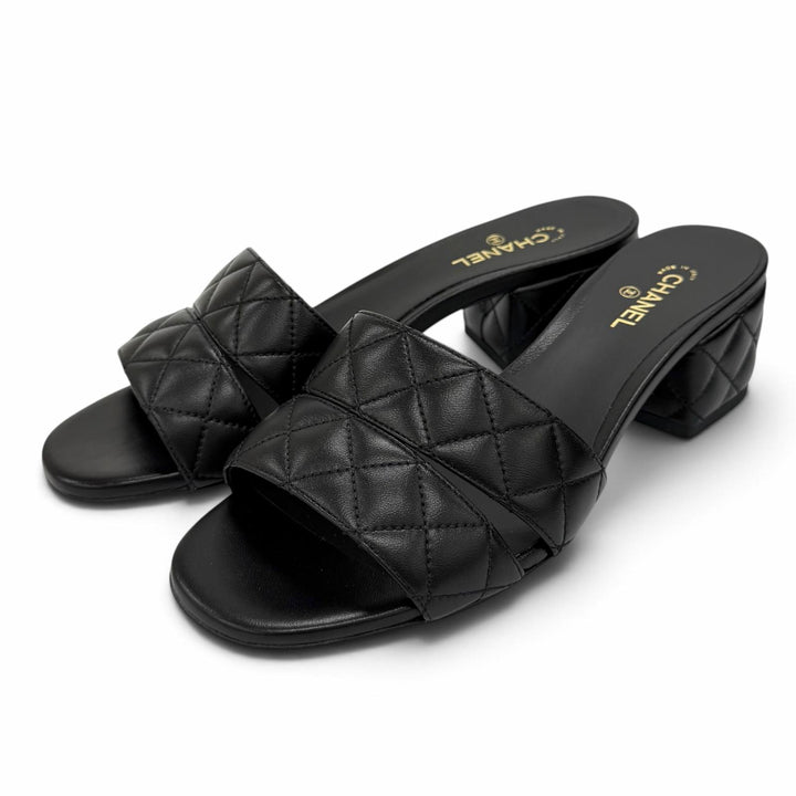 未使用品★CHANEL シャネル 2025年製 G46480 ココマーク金具 マトラッセ レザー サンダル ブラック シルバー金具 37.5 イタリア製 箱付き