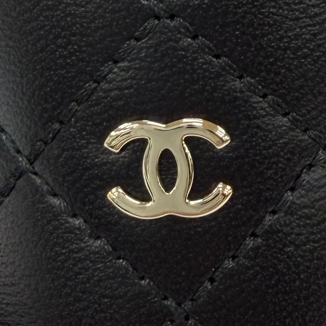未使用品★CHANEL シャネル 2025年製 G46480 ココマーク金具 マトラッセ レザー サンダル ブラック シルバー金具 37.5 イタリア製 箱付き