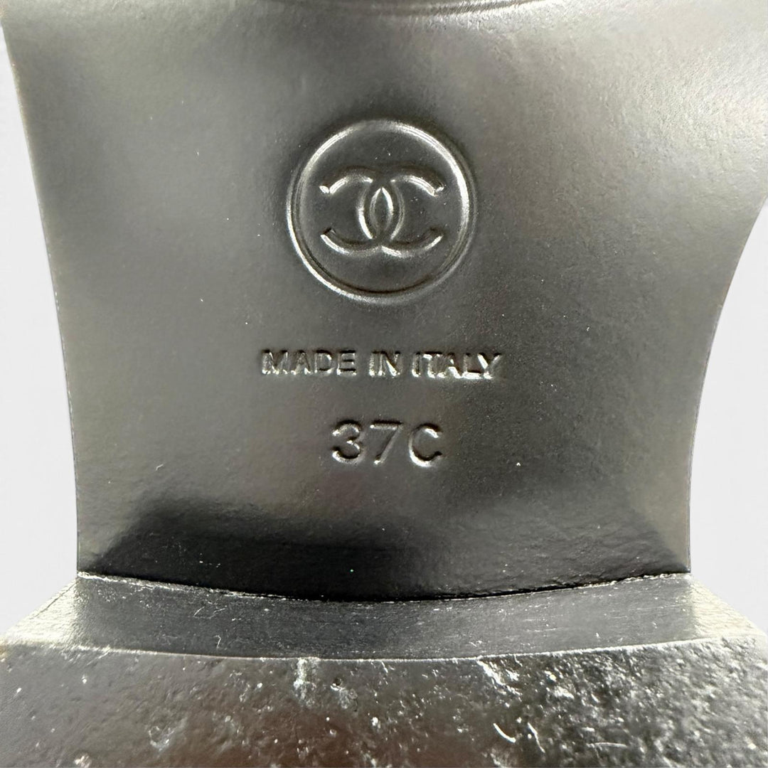 美品☆CHANEL シャネル G39858 メリージェーン ココマーク チェーン レザー アンクルストラップ パンプス ホワイト ブラック 37 保存袋付