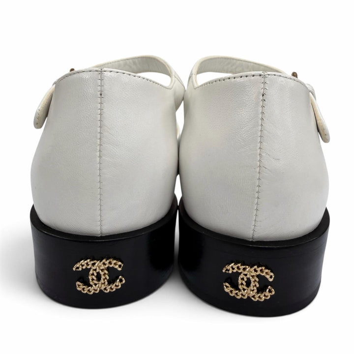 美品☆CHANEL シャネル G39858 メリージェーン ココマーク チェーン レザー アンクルストラップ パンプス ホワイト ブラック 37 保存袋付