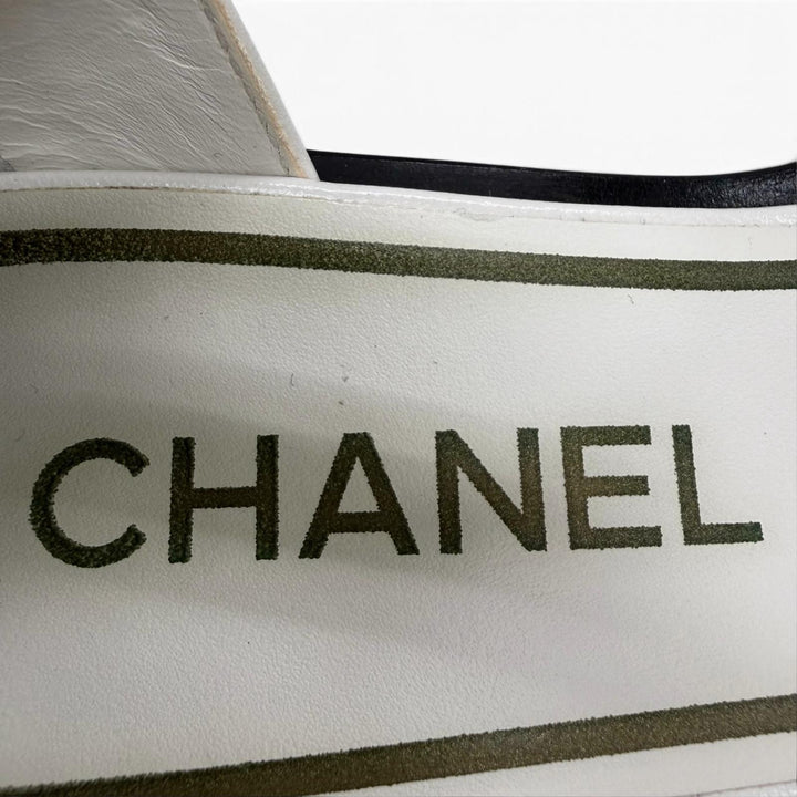 美品☆CHANEL シャネル G39858 メリージェーン ココマーク チェーン レザー アンクルストラップ パンプス ホワイト ブラック 37 保存袋付