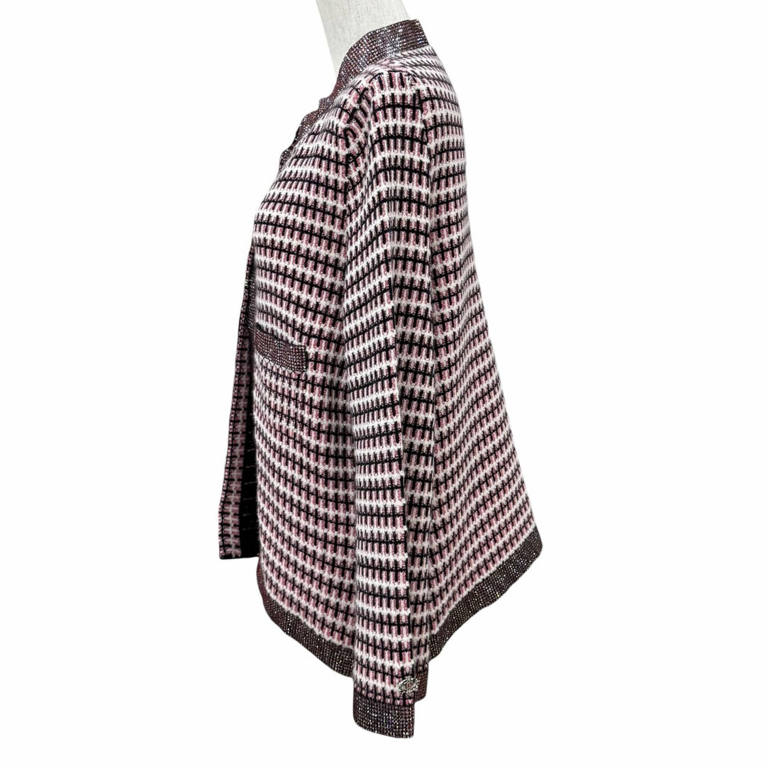 極美品★CHANEL シャネル P41327 カシミヤ100％ ココマーク ラインストーン装飾 総柄 ジャケット ピンク EU 42 英国製 レディース