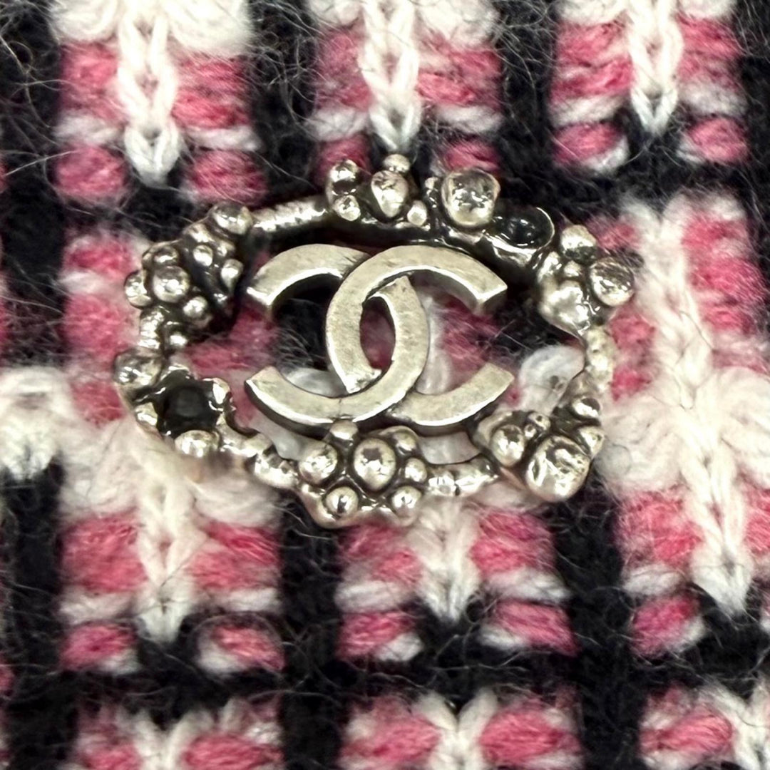極美品★CHANEL シャネル P41327 カシミヤ100％ ココマーク ラインストーン装飾 総柄 ジャケット ピンク EU 42 英国製 レディース