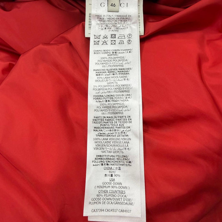 美品▼GUCCI グッチ 585393 袖チェック柄 素材切替 ロゴワッペン フーデッド ダウンジャケット ブルー レッド IT 46 伊製 正規品 メンズ