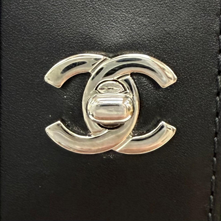 美品★CHANEL シャネル ヴィンテージ ココマーク ターンロック レザー ロングブーツ ブラック シルバー金具 IT 38 イタリア製 保存袋付き