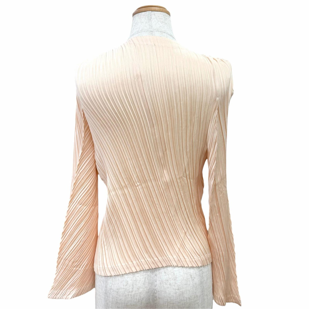 極美品△ISSEY MIYAKE イッセイミヤケ 23SS IM31FD671 プリーツ 変形デザイン ジップアップ カーディガン ライトベージュ 2 正規品