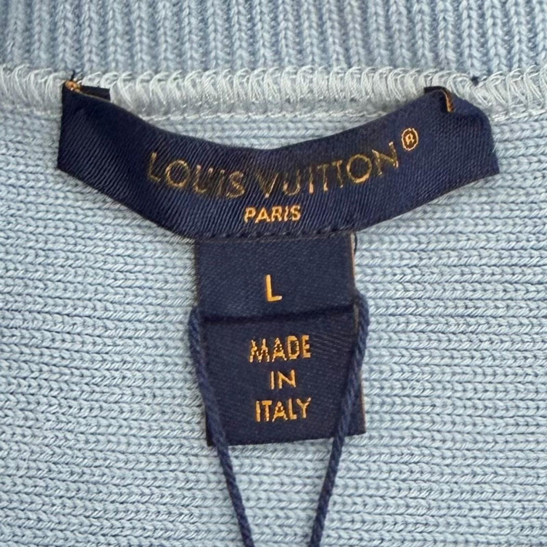 未使用品△LOUIS VUITTON ルイヴィトン 24AW ウール ロゴワッペン 長袖 ニットトップス ブルー アイボリー ネイビー L イタリア製 正規品