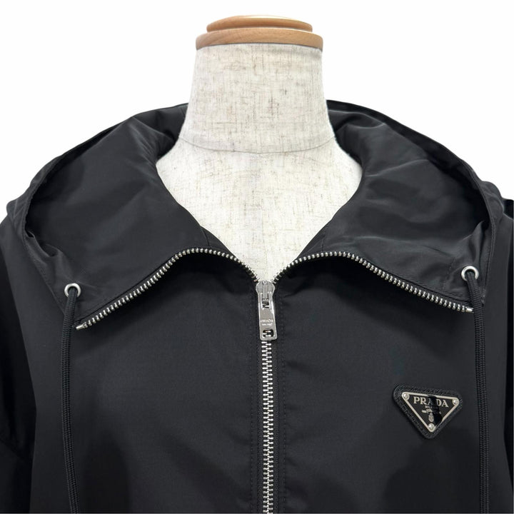 極美品△PRADA プラダ 2024年 292102 トライアングルロゴプレート Re Nylon リナイロン ブルゾン ジャケット ブラック IT 36 伊製 正規品
