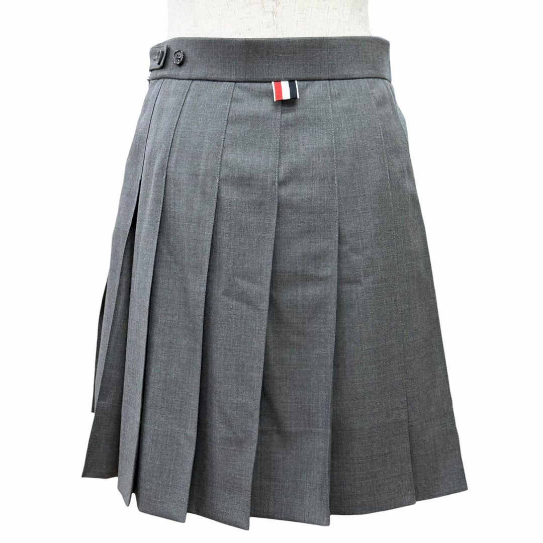 極美品△THOM BROWNE トムブラウン FGC402V-00626-035 ツイルプリーツミニスカート ウール100％ ミニ丈 アシンメトリー グレー 38 正規品