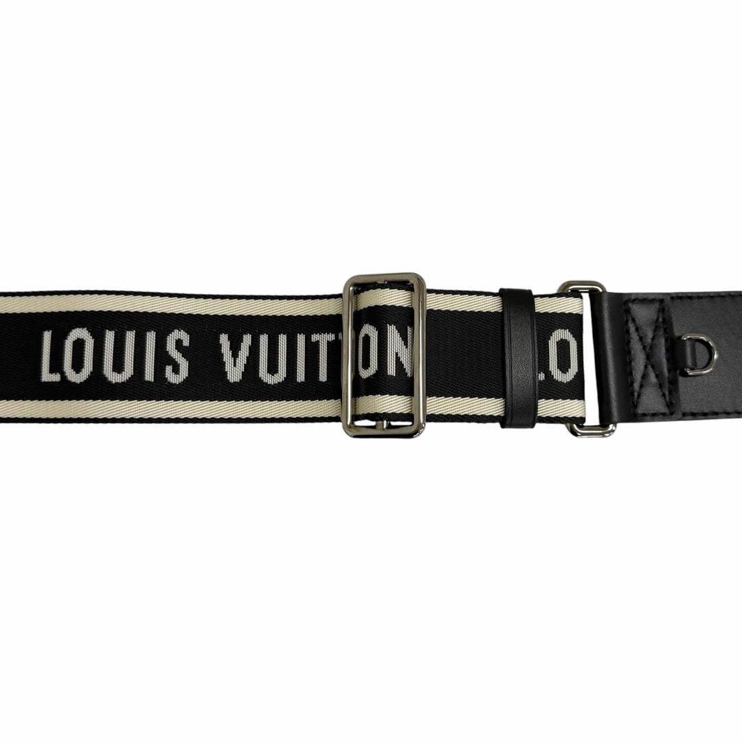 美品□LOUIS VUITTON ルイヴィトン 2021年製 J02496 レザー ロゴデザイン ショルダーストラップ ブラック シルバー金具 フランス製