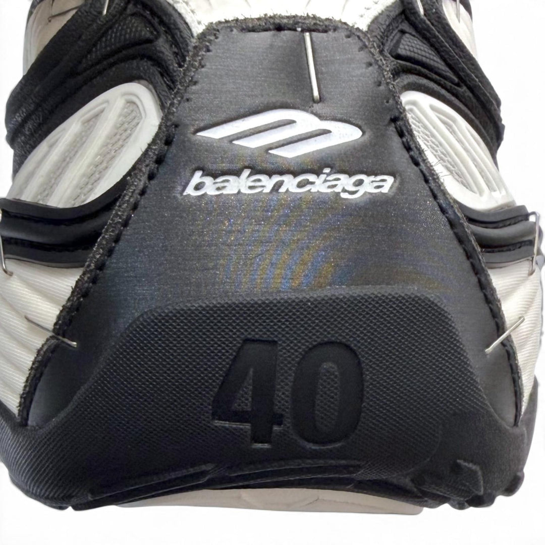 極美品▼BALENCIAGA バレンシアガ 26SS 841506 Soleless Sneakers メッシュ レースアップ スニーカー ホワイト ブラック EU 40 (26.5cm)