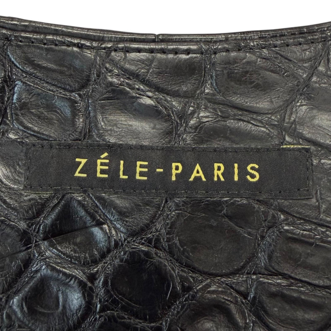 極美品▼ZELE PARIS ゼルパリ クロコダイル レザー ロゴ入りボタン Vネック ジレ ベスト ブラック 52 メンズ ガーメント・ハンガー付き