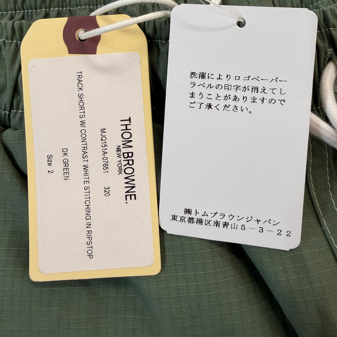 未使用品▼THOM BROWNE トムブラウン コットン シグネチャーストライプ ハーフパンツ ショートパンツ カーキ 2 イタリア製 正規品 メンズ