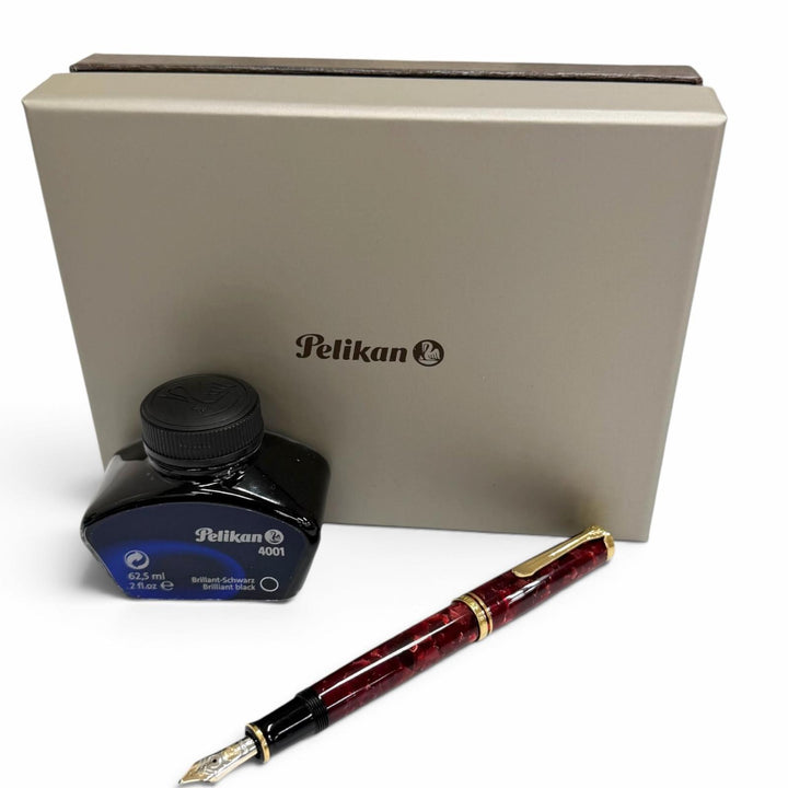 極美品□PERIKAN ペリカン M600 スーベレーン ペン先14K Mニブ キャップ 吸入式 万年筆 ルビーレッド ゴールド ドイツ製 メンズ 箱付き