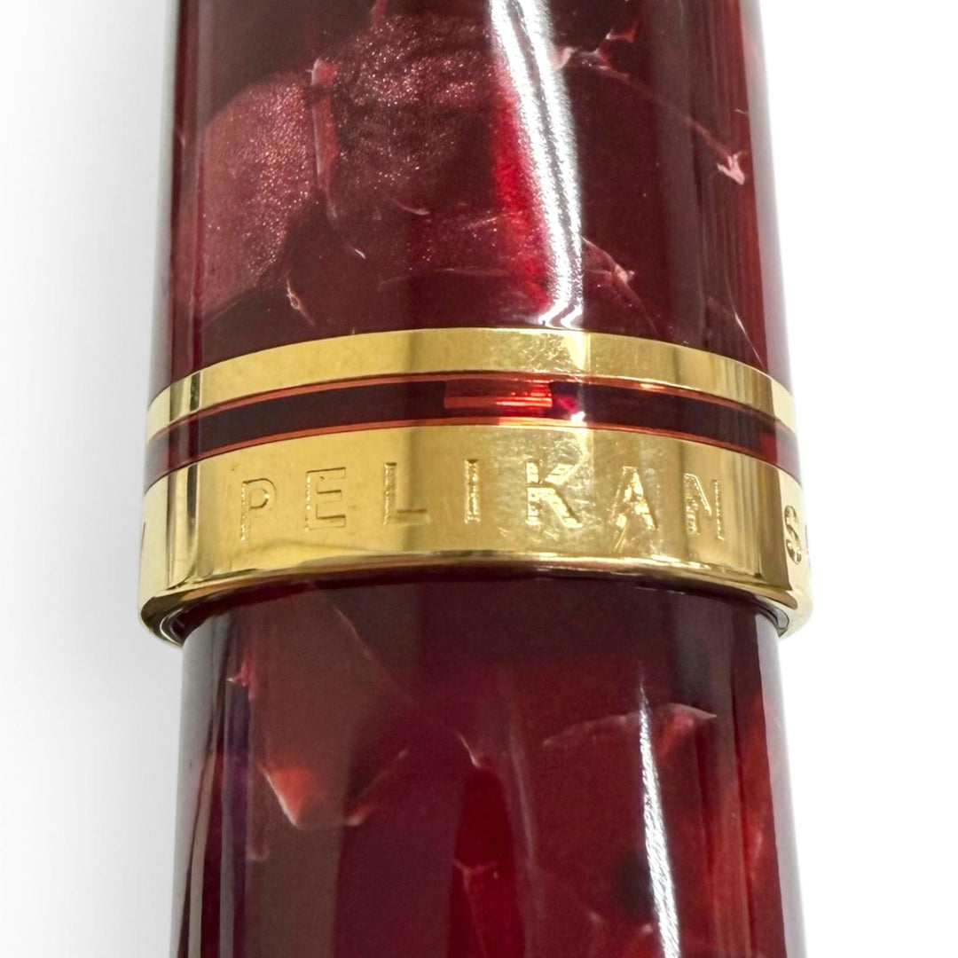 極美品□PERIKAN ペリカン M600 スーベレーン ペン先14K Mニブ キャップ 吸入式 万年筆 ルビーレッド ゴールド ドイツ製 メンズ 箱付き