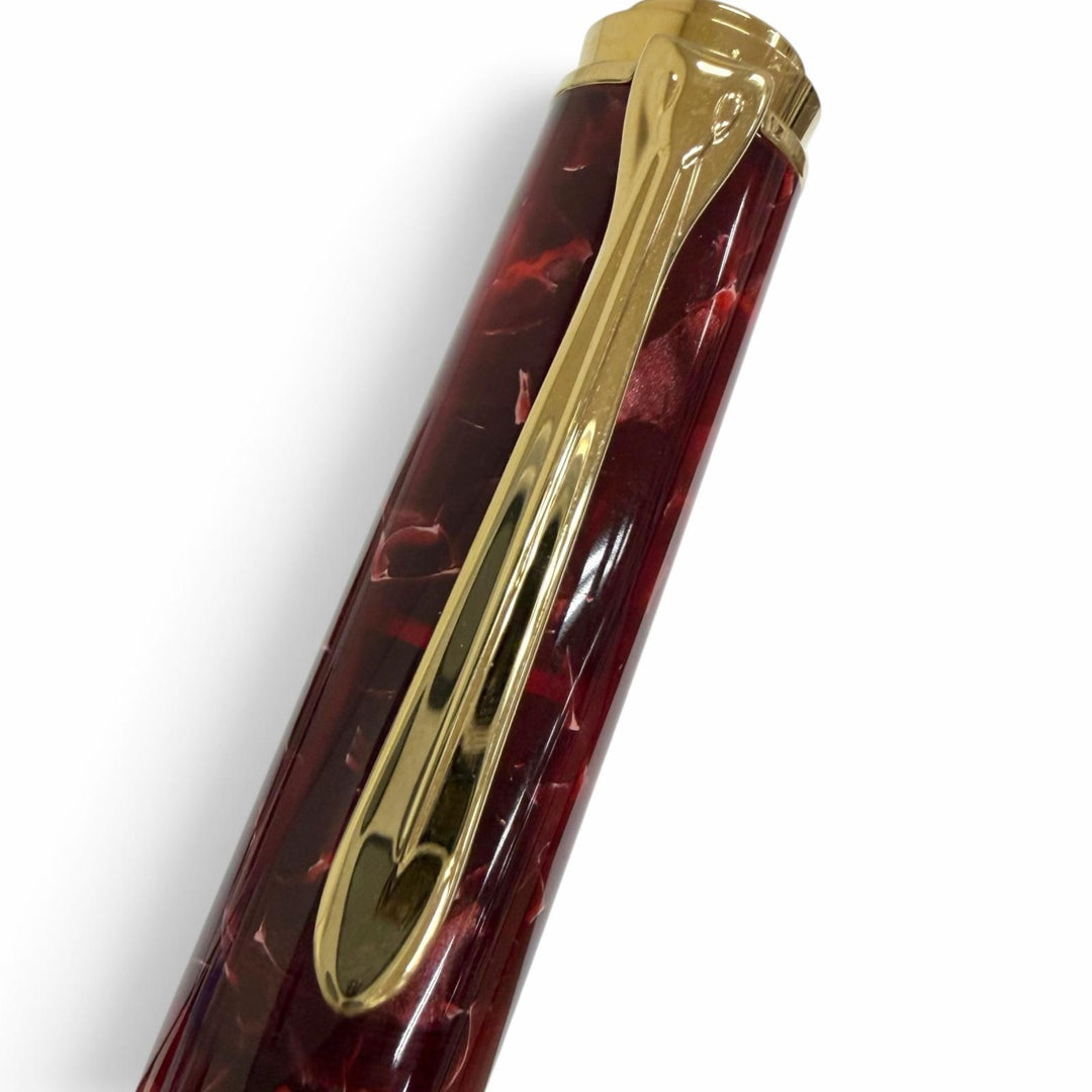 極美品□PERIKAN ペリカン M600 スーベレーン ペン先14K Mニブ キャップ 吸入式 万年筆 ルビーレッド ゴールド ドイツ製 メンズ 箱付き
