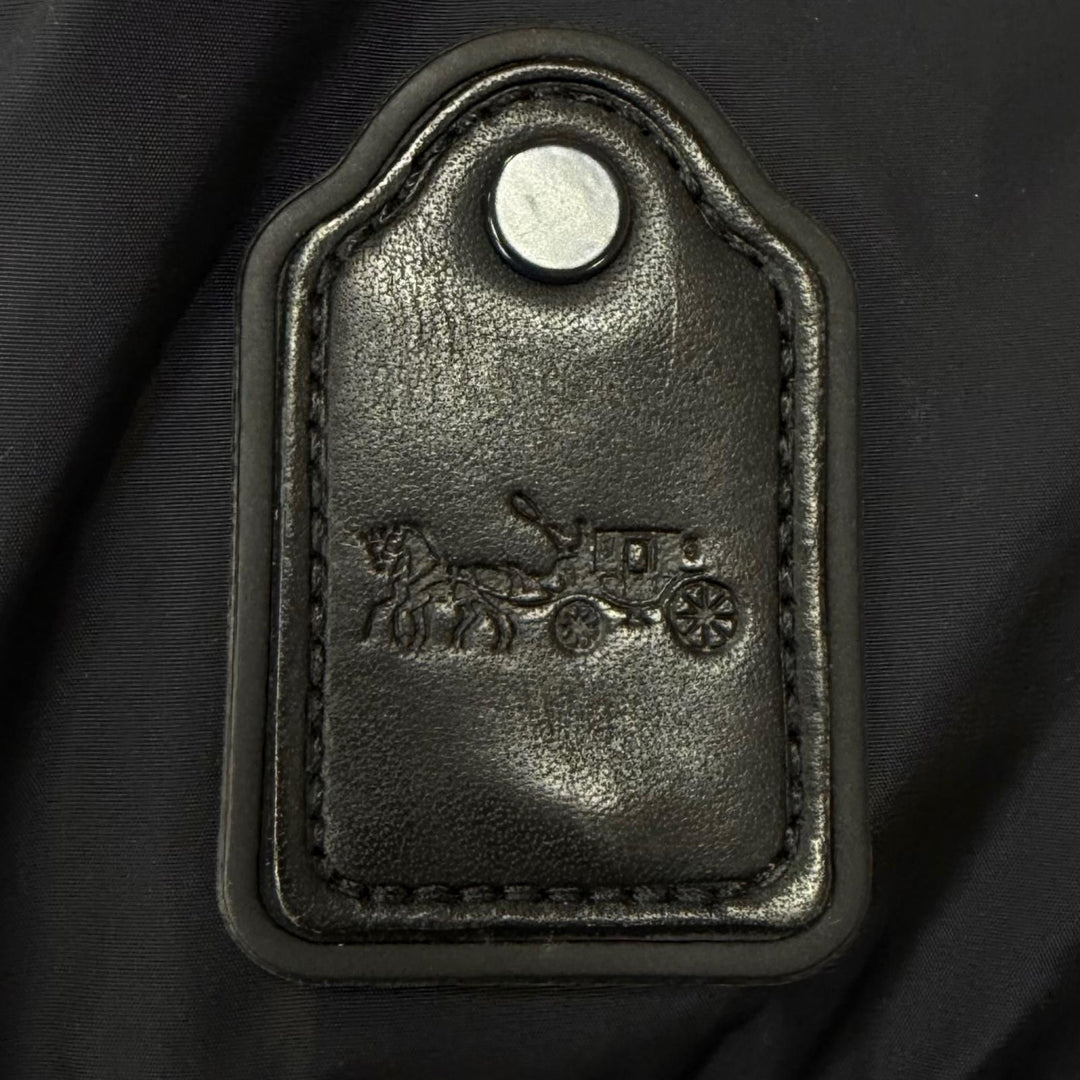 美品★COACH コーチ F57028 レザーロゴパッチ・ラムファー・フード付 ZIP UP ダウンコート ダウンジャケット ブラック M 正規品