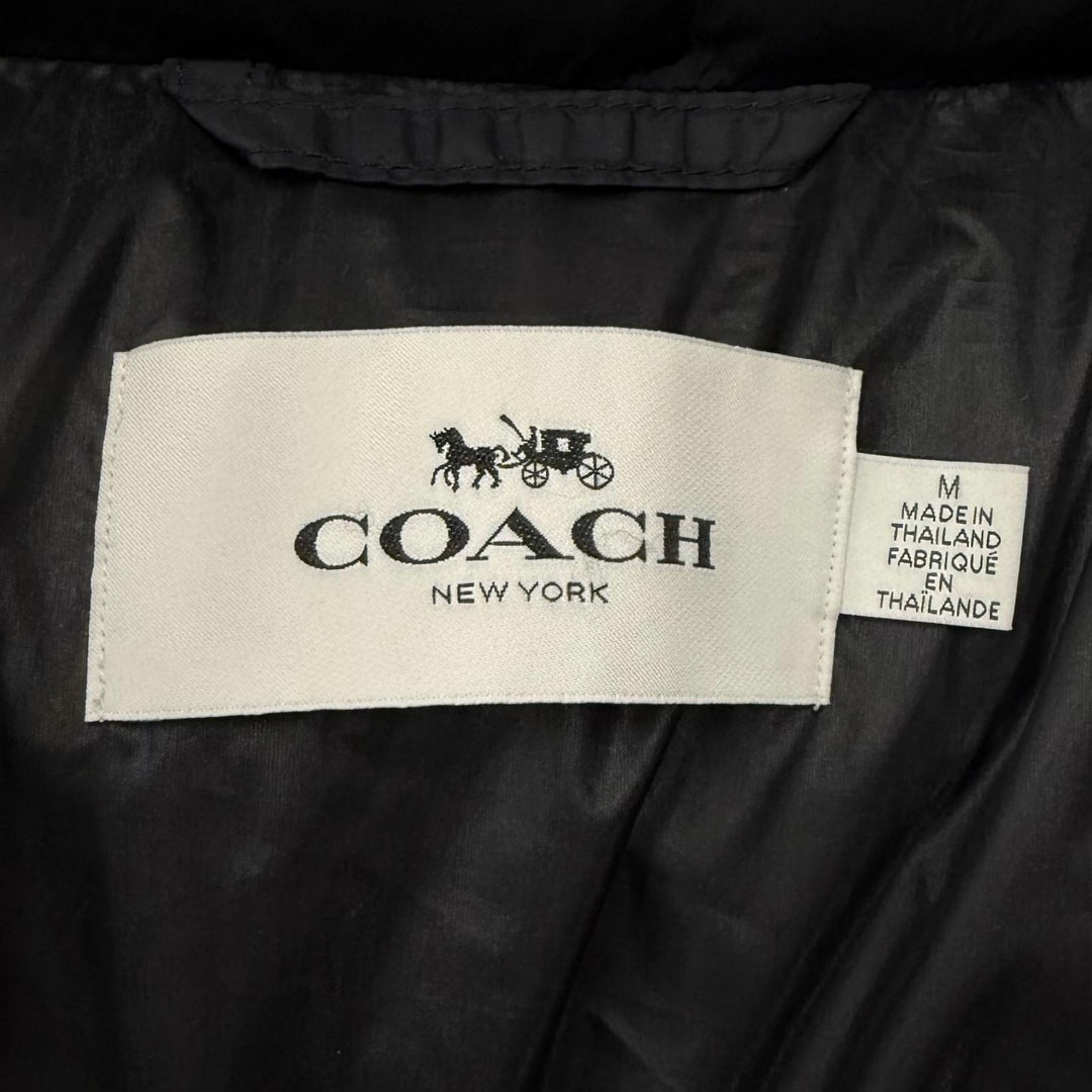 美品★COACH コーチ F57028 レザーロゴパッチ・ラムファー・フード付 ZIP UP ダウンコート ダウンジャケット ブラック M 正規品