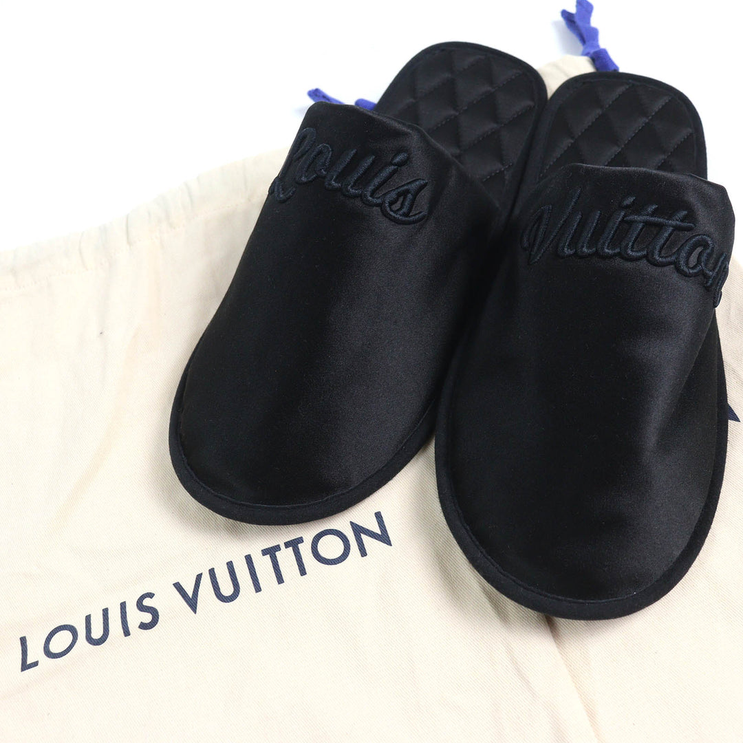 極美品△LOUIS VUITTON ルイヴィトン LVスイートライン ロゴ刺繍 サテン スリッパ ルームシューズ ブラック 38-39 保存袋付き イタリア製