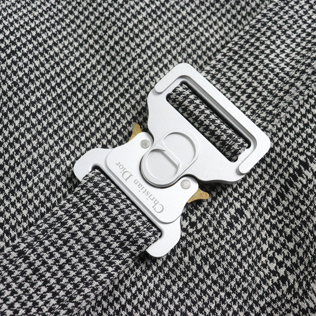 美品△DIOR ディオール オム 933C307A4602 ウール100％ CDロゴベルト付き 千鳥格子柄 ロング コート ブラック ホワイト 44 正規品 メンズ